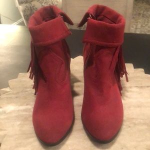 Clabel fringed ankle boots size 8 red